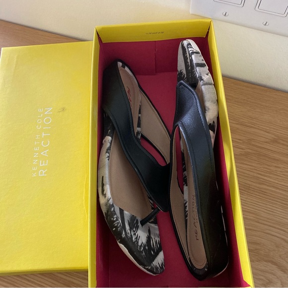 Kenneth Cole Reaction Size 10 Black Water Park Sandals - NWT - Picture 6 of 9